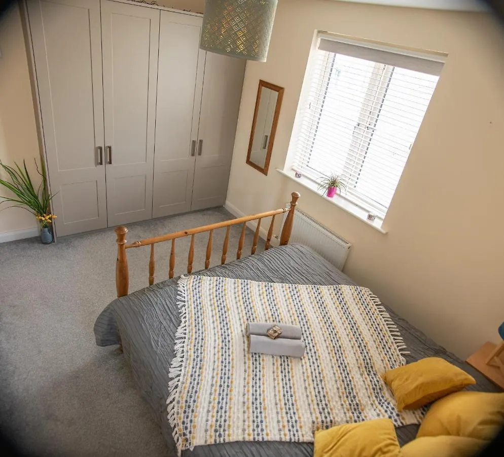 Millersguest Room Swords 0*,